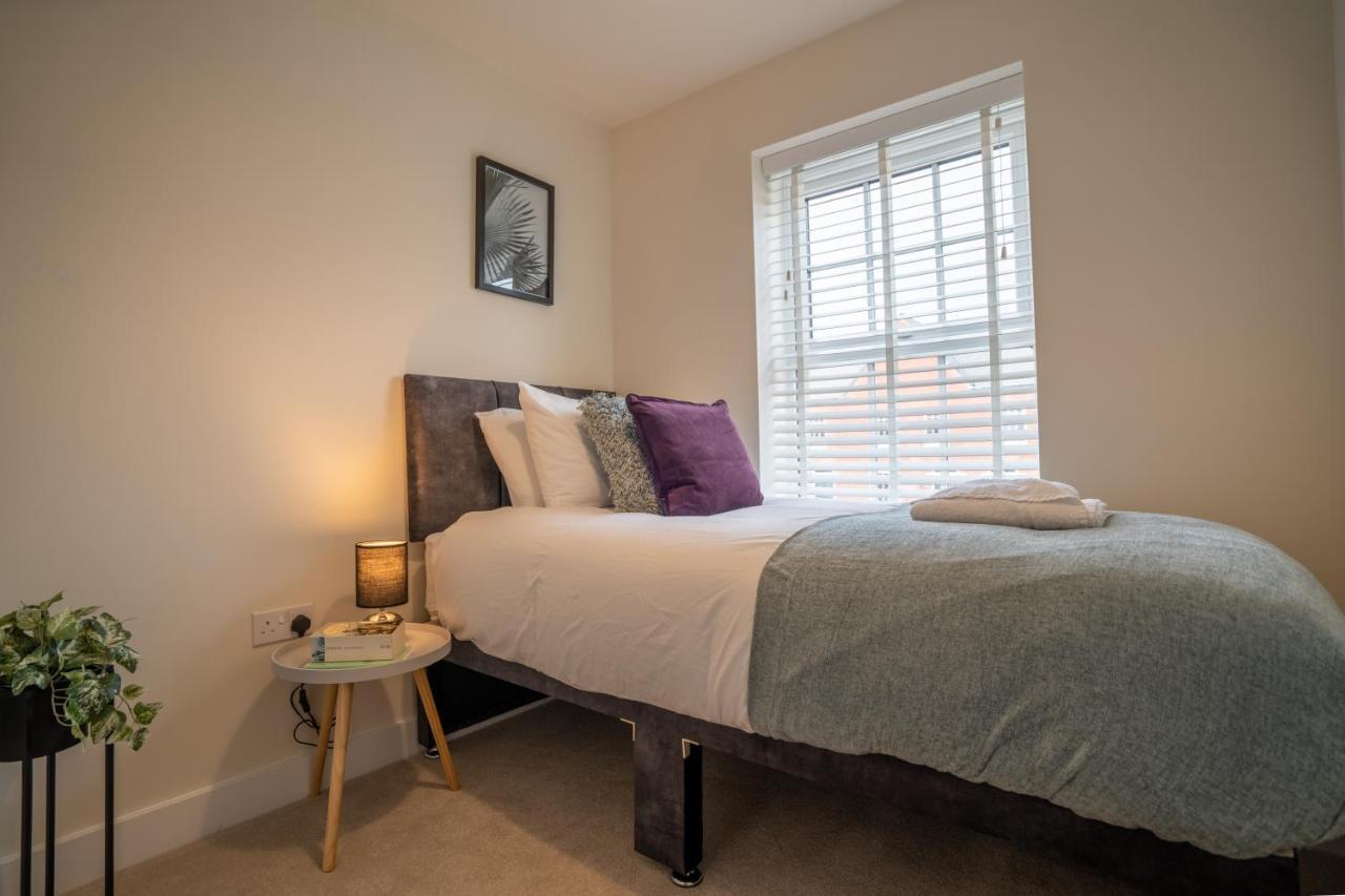 Saltbox - Modern 3 Bed With Off-street Parking For 2 Cars, Fast Wifi, Sleeps 6 Ashby-de-la-Zouch